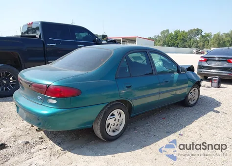 1997 Ford Escort Lx z USA, uszkodzony, nr VIN 1FALP13P4VW258961